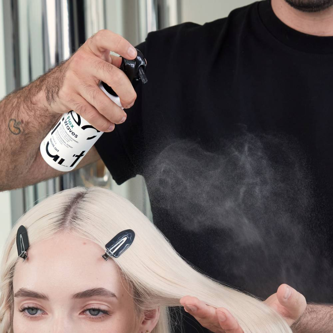 L’Oréal Professionnel Tecni.Art Flex Waves Force 2 Texturizing Spray
